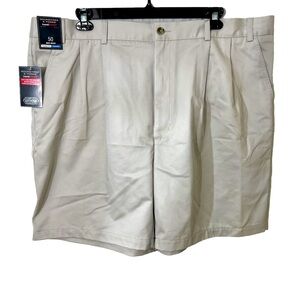 ROUNDTREE & YORKE TRAVEL SHORTS MENS SIZE 50” INCH WAIST. WITH ELASTIC BAND.
